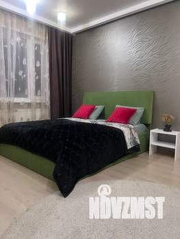 1-к квартира, посуточно, 37м2, 16/26 этаж