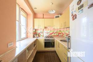 4-к квартира, вторичка, 64м2, 2/4 этаж