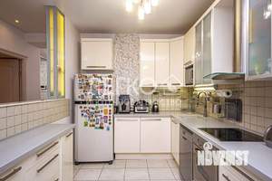 4-к квартира, вторичка, 142м2, 9/14 этаж