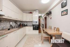 2-к квартира, вторичка, 70м2, 18/27 этаж