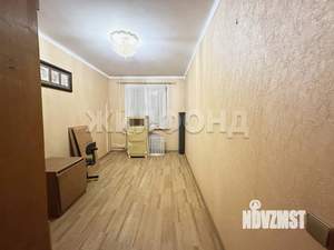 4-к квартира, вторичка, 61м2, 3/5 этаж