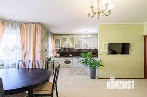 4-к квартира, вторичка, 124м2, 5/7 этаж