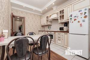 2-к квартира, вторичка, 54м2, 1/3 этаж