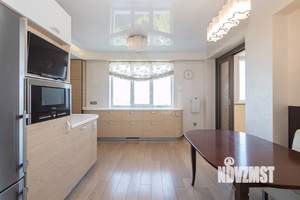 3-к квартира, вторичка, 135м2, 15/21 этаж