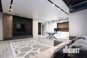 3-к квартира, вторичка, 133м2, 1/10 этаж