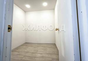 2-к квартира, вторичка, 42м2, 1/5 этаж