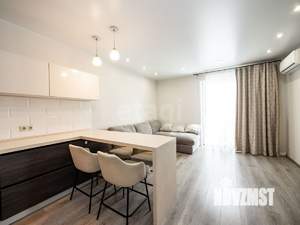 2-к квартира, вторичка, 63м2, 10/17 этаж