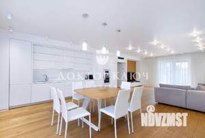 4-к квартира, вторичка, 151м2, 4/7 этаж