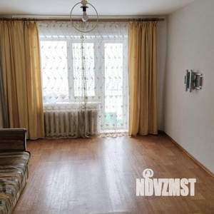 3-к квартира, вторичка, 64м2, 1/4 этаж