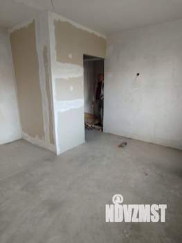 Студия квартира, вторичка, 38м2, 1/10 этаж