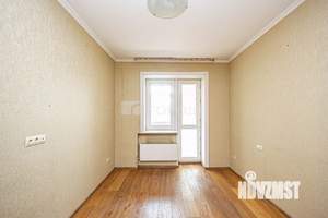 4-к квартира, вторичка, 131м2, 9/10 этаж