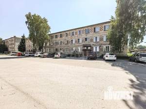 3-к квартира, вторичка, 72м2, 1/3 этаж