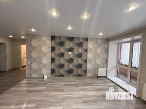 2-к квартира, вторичка, 56м2, 1/13 этаж