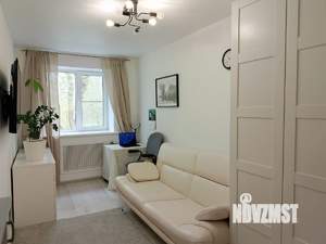 2-к квартира, вторичка, 44м2, 1/4 этаж
