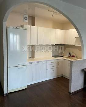 Студия квартира, вторичка, 32м2, 4/10 этаж