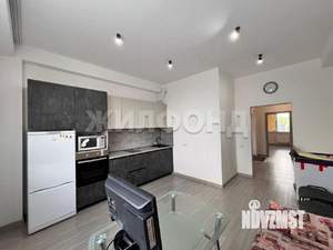 2-к квартира, вторичка, 77м2, 1/17 этаж