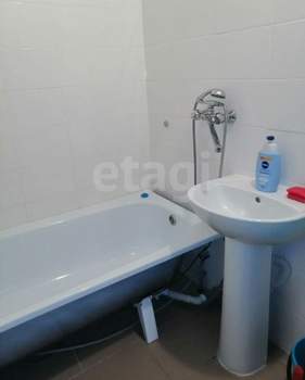 3-к квартира, вторичка, 73м2, 8/9 этаж