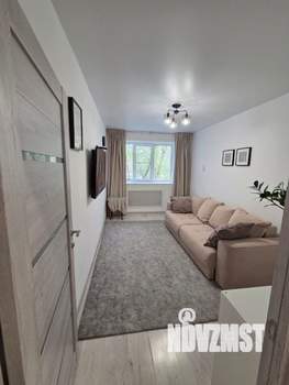 2-к квартира, вторичка, 44м2, 1/4 этаж
