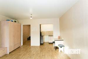 Студия квартира, вторичка, 38м2, 2/10 этаж