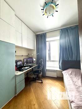 4-к квартира, вторичка, 87м2, 9/9 этаж