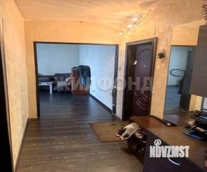 2-к квартира, вторичка, 52м2, 1/10 этаж