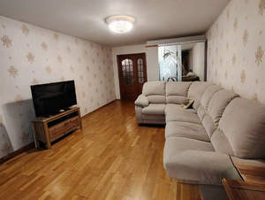 3-к квартира, вторичка, 74м2, 8/9 этаж