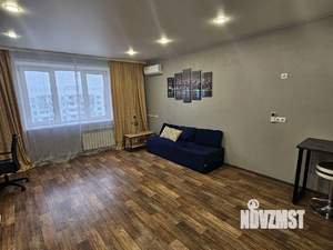 Студия квартира, вторичка, 33м2, 10/10 этаж