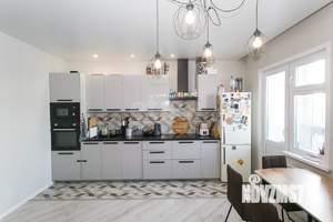 2-к квартира, вторичка, 84м2, 10/17 этаж