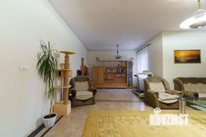 3-к квартира, вторичка, 140м2, 4/15 этаж