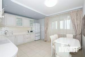 4-к квартира, вторичка, 133м2, 11/20 этаж