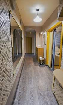 2-к квартира, вторичка, 63м2, 1/9 этаж