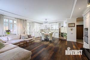 6-к квартира, вторичка, 312м2, 2/4 этаж