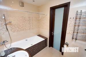 2-к квартира, вторичка, 68м2, 4/5 этаж