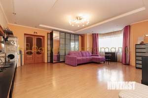3-к квартира, вторичка, 110м2, 3/5 этаж