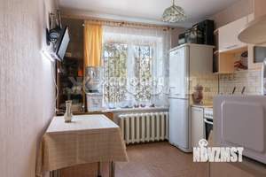 2-к квартира, вторичка, 52м2, 1/5 этаж