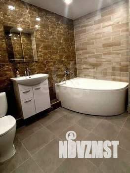 2-к квартира, вторичка, 58м2, 1/10 этаж