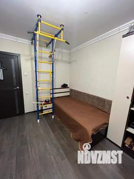 3-к квартира, вторичка, 74м2, 1/10 этаж