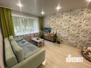 2-к квартира, вторичка, 43м2, 1/5 этаж