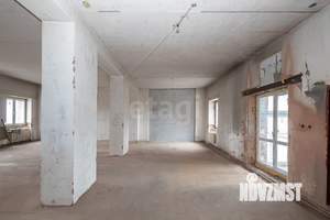 4-к квартира, вторичка, 135м2, 14/14 этаж