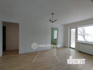 3-к квартира, вторичка, 58м2, 3/5 этаж