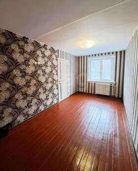 3-к квартира, вторичка, 60м2, 1/5 этаж