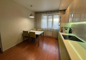 3-к квартира, вторичка, 95м2, 12/16 этаж