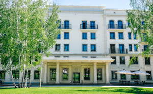 4-к квартира, вторичка, 162м2, 3/8 этаж