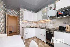 3-к квартира, вторичка, 76м2, 7/25 этаж