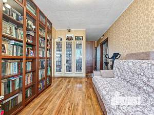4-к квартира, вторичка, 79м2, 3/10 этаж