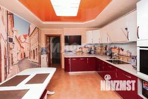 4-к квартира, вторичка, 135м2, 1/10 этаж