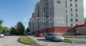 3-к квартира, вторичка, 70м2, 1/10 этаж