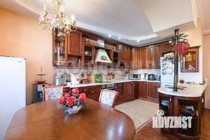 4-к квартира, вторичка, 124м2, 6/17 этаж