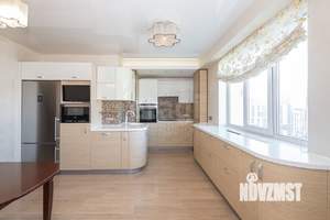 3-к квартира, вторичка, 135м2, 15/21 этаж