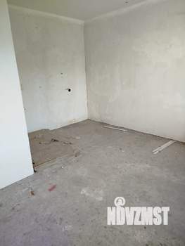 Студия квартира, вторичка, 33м2, 1/10 этаж